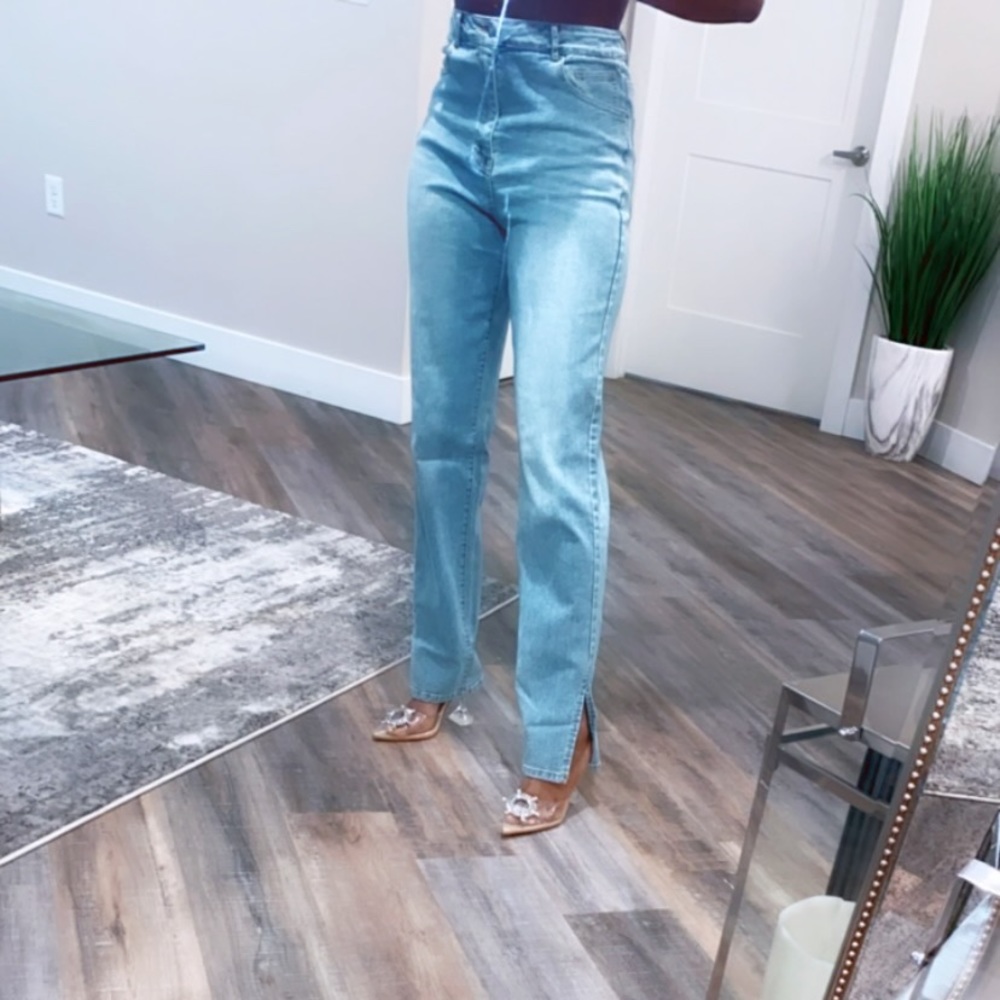 High waisted denim jeans